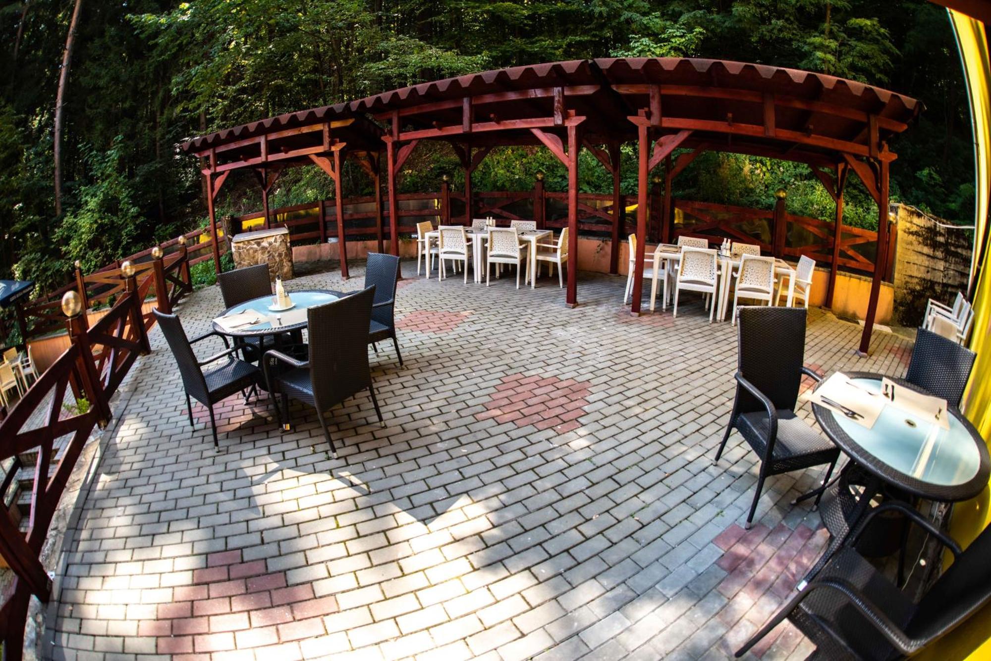 Hotel Trei Brazi Băile Olăneşti 外观 照片