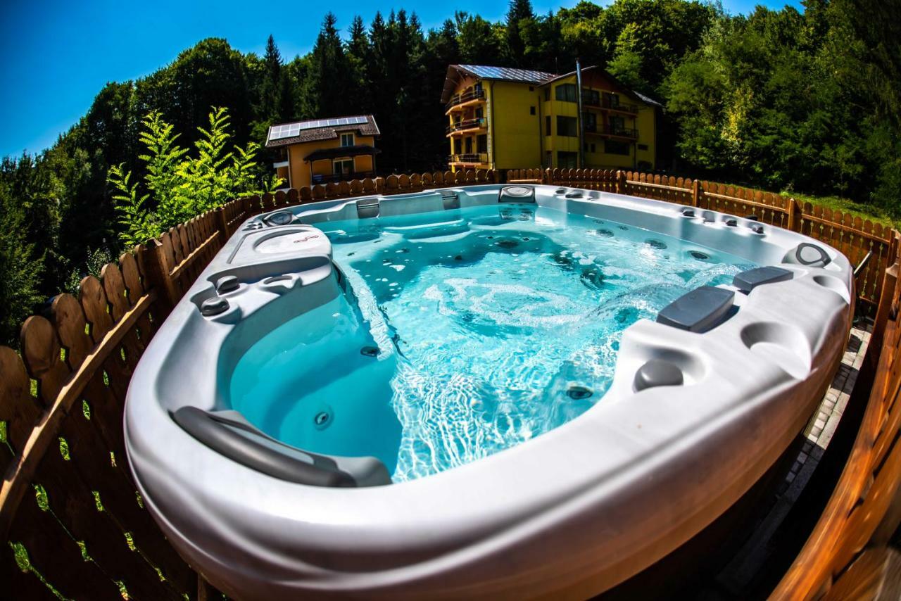 Hotel Trei Brazi Băile Olăneşti 外观 照片
